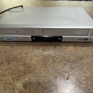 Insignia IS-DVD040924A DVD/VHS Combo VCR Player No Remote - Tested Works Great